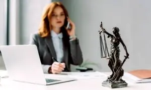 دلایل استقبال از مشاوره حقوقی تلفنی