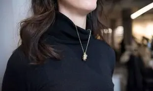 ارزان ترین گردنبند طلا مینیمال برای هدیه عید چند؟