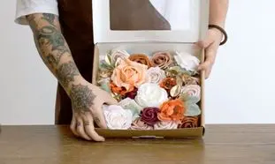 لوکس ترین باکس گل رز برای هدیه