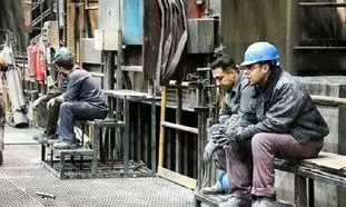 شوک دلار به دستمزد کارگران