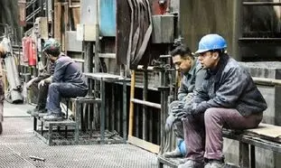 شوک دلار به دستمزد کارگران