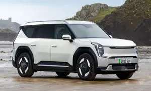 شاسی بلند جدید کیا پا به خیابان گذاشت