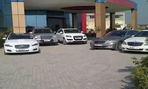 عوامل موثر بر نرخ اجاره خودرو لوکس