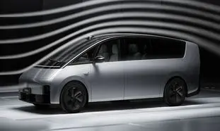 رونمایی از مگا ؛ بزرگ ترین خودرو برقی جهان