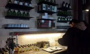 چگونه عطر خاص خود را بسازیم؟ / آشنایی با عطرسازی نامی صنعتی