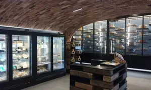 پنیرهای خاص در بازار ایران کجا عرضه می شوند؟