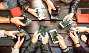 5 گوشی متفاوت که دست هر کسی نمی بینید + قیمت