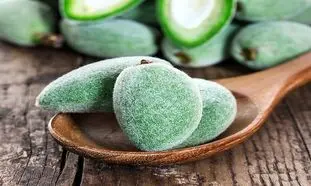 قیمت چغاله بادام دو میلیون تومان شد