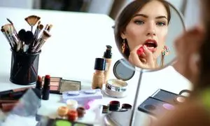 چرا خرید لوازم آرایشی از سایت یاسمتیک به نفع مشتری است؟
