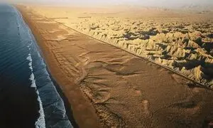 5 ساحل بکر چابهار برای کمپ نوروزی
