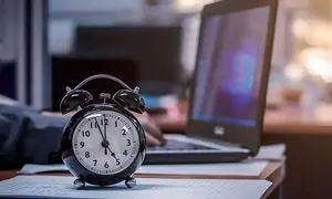 ساعت کاری کارمندان دولت چقدر است؟