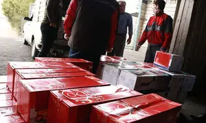 اهدای بسته‌های خوراکی از سوی «افق کوروش» به پزشکان و پرستاران