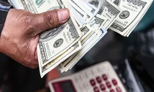 ریزش دلار به 15 هزار تومان انتظار فعالان اقتصادی است