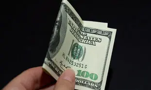 ریزش سریع دلار به نفع بازار است؟