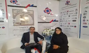 حضور دبیرکل کنفرانس و جایزه بین المللی برند سبز در غرفه انجمن تهویه مطبوع