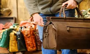 خرید محصولات چرم طبیعی از کدام فروشگاه به صرفه است؟