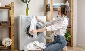 5 ترفند طلایی برای شستن لباس روشن در تابستان