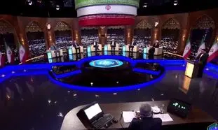 نگرانی نامتعارف مجری مناظره