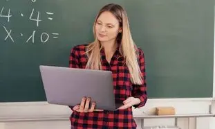 بهترین لپ تاپ لنوو برای تدریس آنلاین