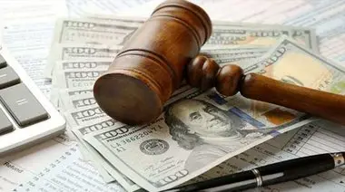 آنچه باید از جرایم اقتصادی و مجازات های مربوط به آن بدانید