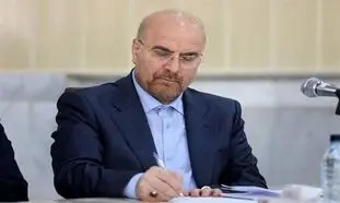 قالیباف چه تصاویری را با خود به مناظره برده بود + عکس
