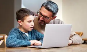 کاربران خانگی اغلب کدام لپ تاپ را می خرند؟ لنوو یا اچ پی؟