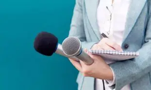 روز خبرنگار؛ قدردانی از خبرنگاران شجاع و صادق