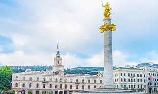ارزانترین بلیت پرواز تفلیس برای تعطیلات آخر تیر