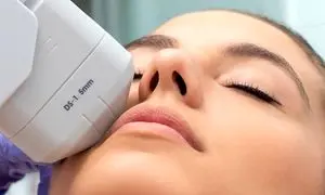 جوانسازی پوست با هایفوتراپی در اصفهان
