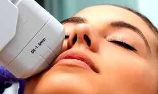 جوانسازی پوست با هایفوتراپی در اصفهان