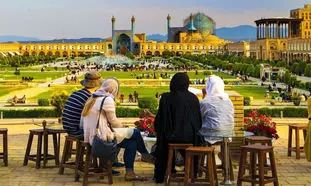چرا به اصفهان، نصف جهان می‌گویند؟