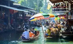 ماجراجویی در بازارهای شناور بانکوک ، از خرید سنتی تا غذاهای خیابانی