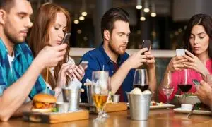مراحل ساخت صفحه نمایشگر حریم شخصی (ویدیو)