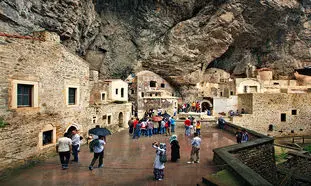 تور ترابزون بخریم یا تور آنکارا؟