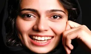 عکس عاشقانه پگاه آهنگرانی و علی عظیمی در کلابی در آمریکا