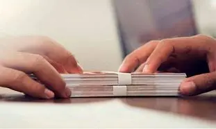 افشای حقوق های نجومی در دولت رئیسی