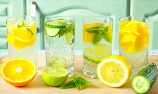 5 نوشیدنی مناسب برای جلوگیری از گرمازدگی