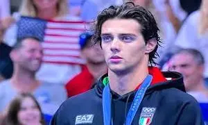 زیباترین مرد المپیک پاریس شب ها در پارک می خوابد