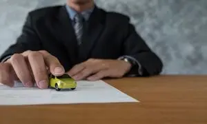 چند نکته مهم که پیش از خرید خودرو باید بدانید + نحوه استعلام سند