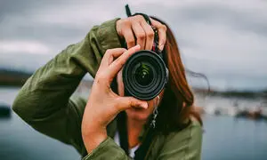 استخدام عکاس در تهران با حقوق بالای 20 میلیون تومان