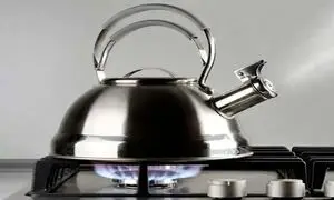 4 ترفند خانگی برای رسوب گیری کتری و چای ساز