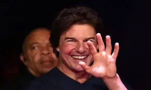 تام کروز پرچم المپیک را از فرانسوی‌ ها گرفت