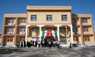 قانون شکنی مدارس دولتی و دریافت هزینه از والدین