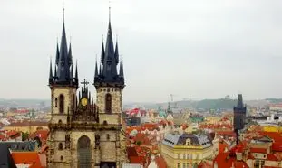 تجربه سفری هیجان انگیز با بهترین مجری مستقیم تور پراگ