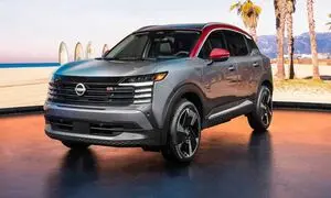 یکه تازی شاسی بلند جدید نیسان کیکس در خیابان ها + تصاویر