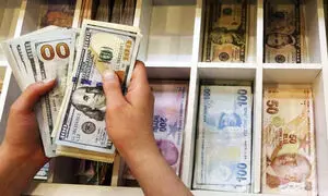 چرا لیر دوباره ریخت؟