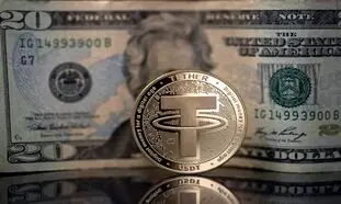 تتر بخریم یا دلار کاغذی؟ سوددهی کدام بیشتر است؟