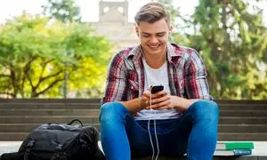 پنج گوشی 10 میلیون تومانی مناسب برای استفاده دانشجویی