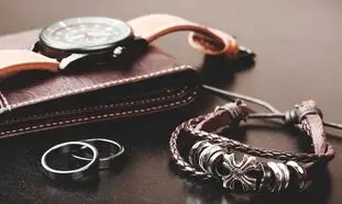 نقش اکسسوری چرم در افزایش جذابیت افراد