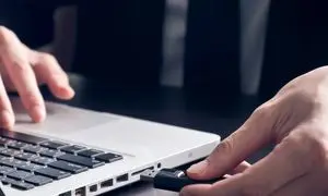 راهنمای خرید فلش مموری با گارانتی مادام العمر سازگار